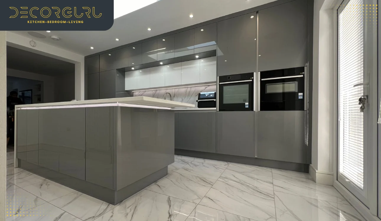 Traditional kitchens