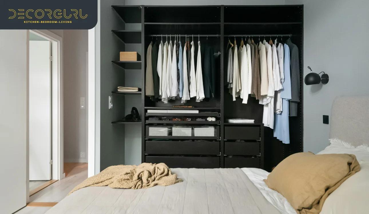 Custom Fitted Wardrobe